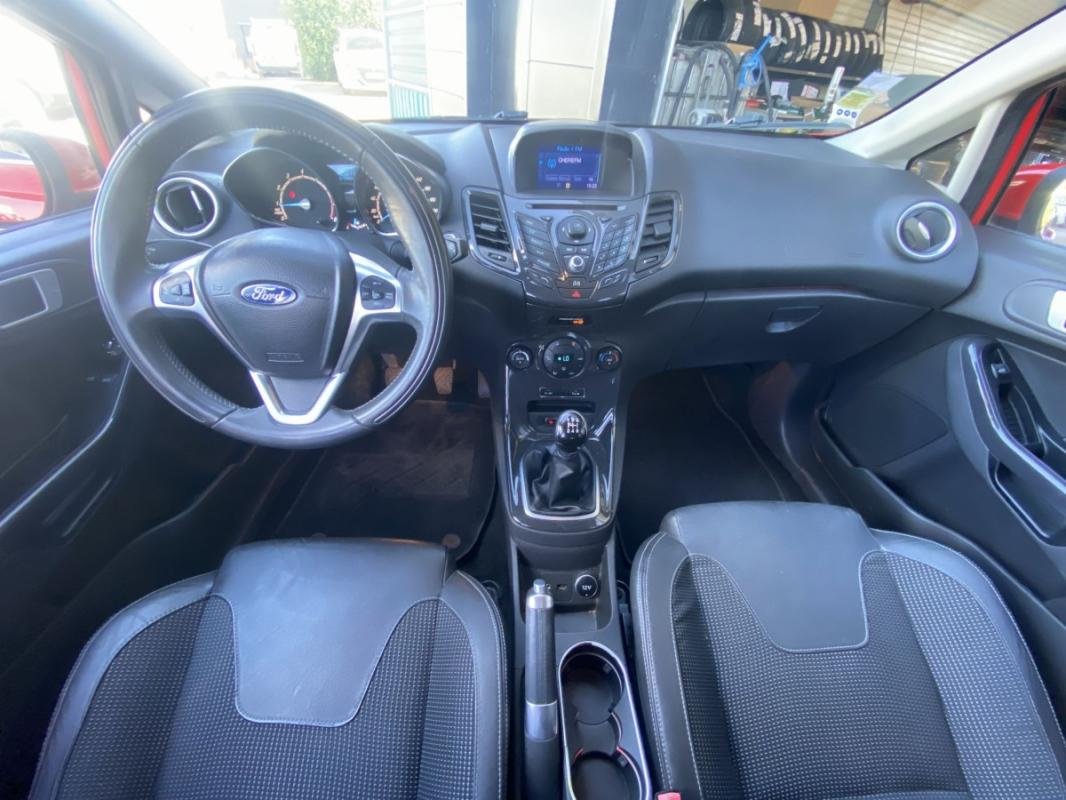 Ford Fiesta - Photo 4