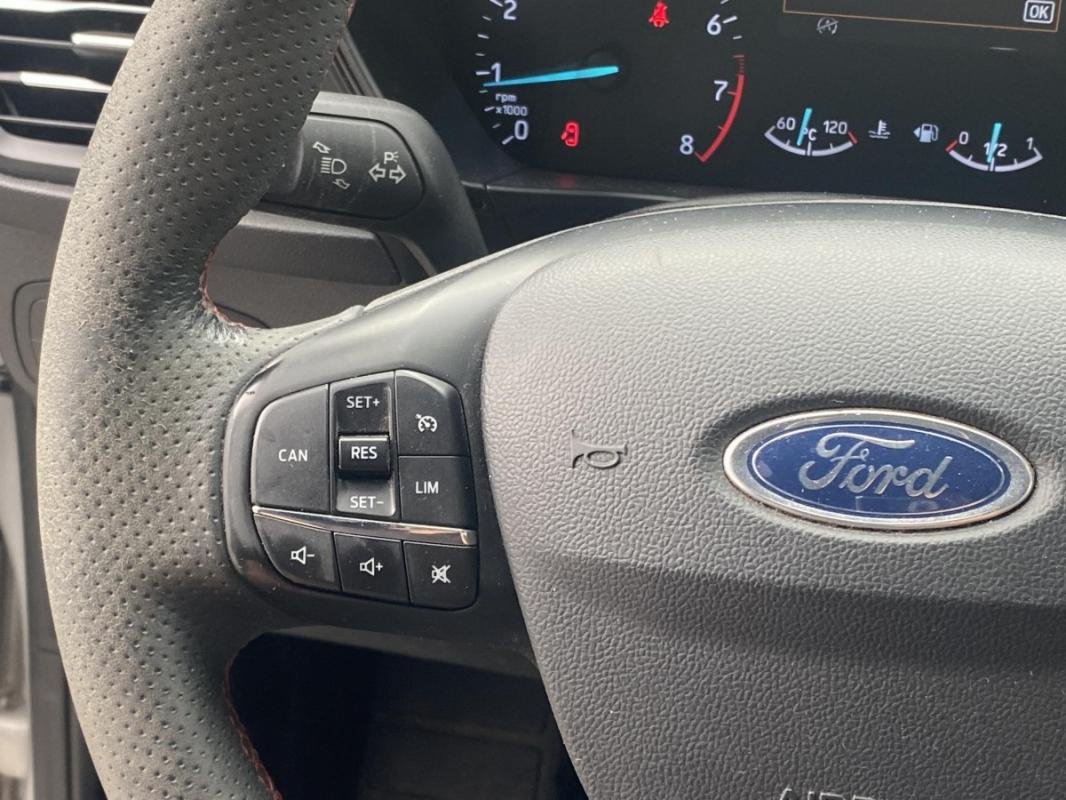 Ford Focus - Photo 5