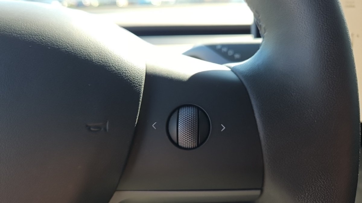 Tesla Model Y - Photo 32