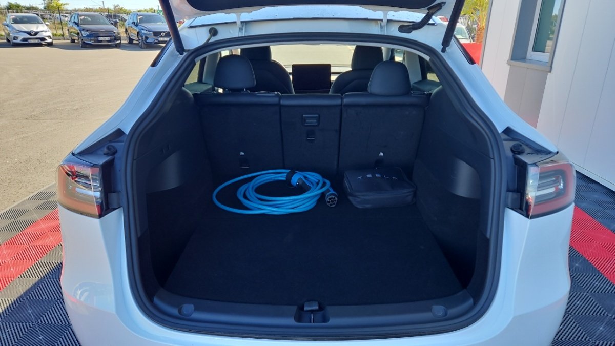 Tesla Model Y - Photo 9