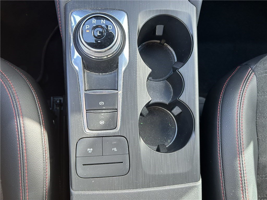 Ford Kuga - Photo 14