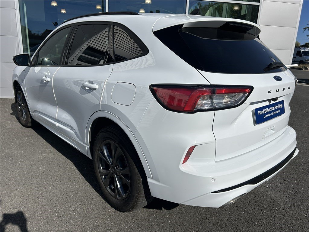 Ford Kuga - Photo 2