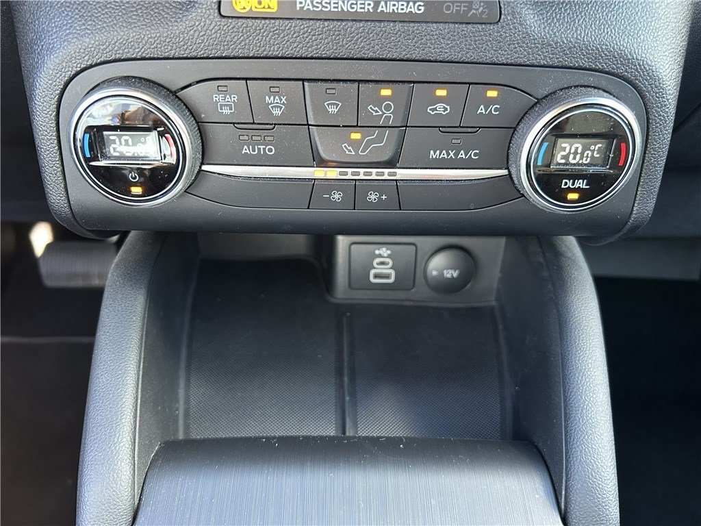 Ford Kuga - Photo 10