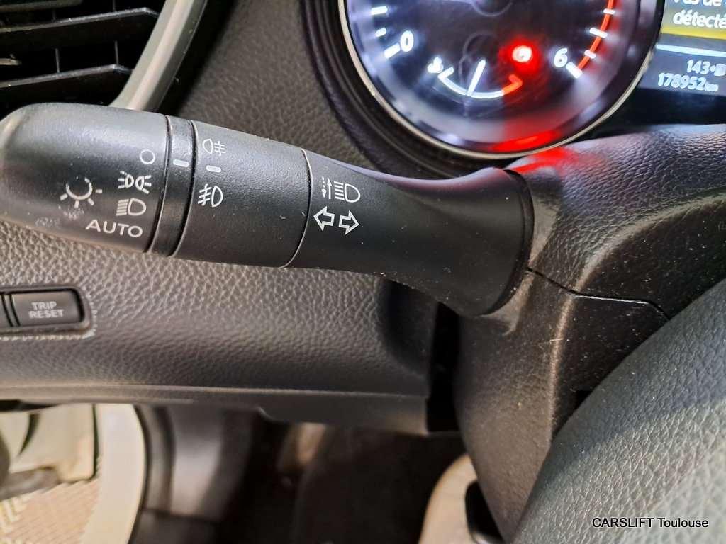 Nissan Qashqai - Photo 25