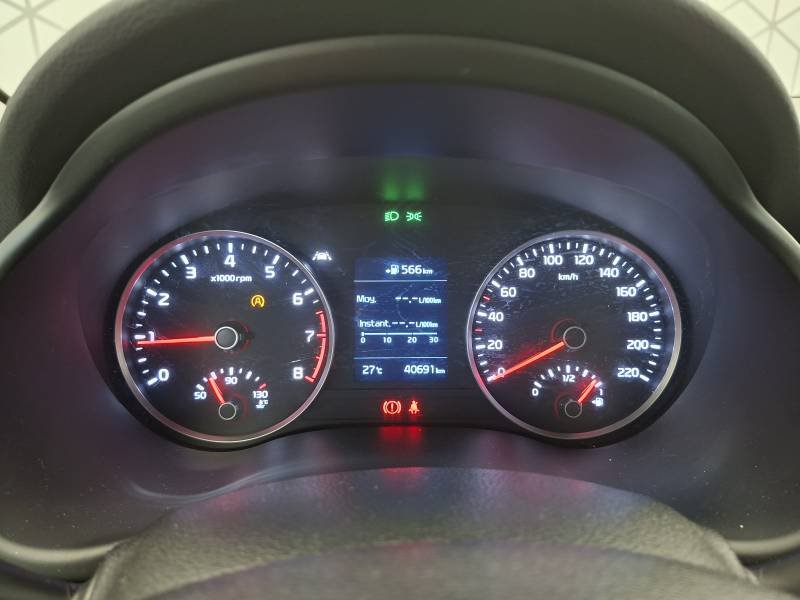 Kia Stonic - Photo 20