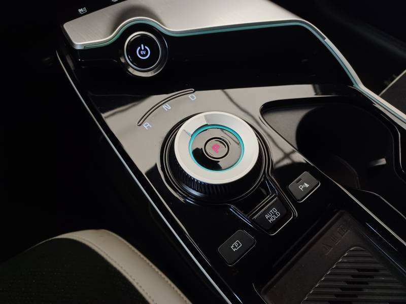 Kia EV6 - Photo 25