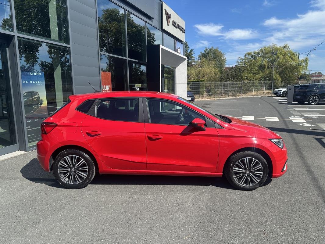 Seat Ibiza - Photo 2