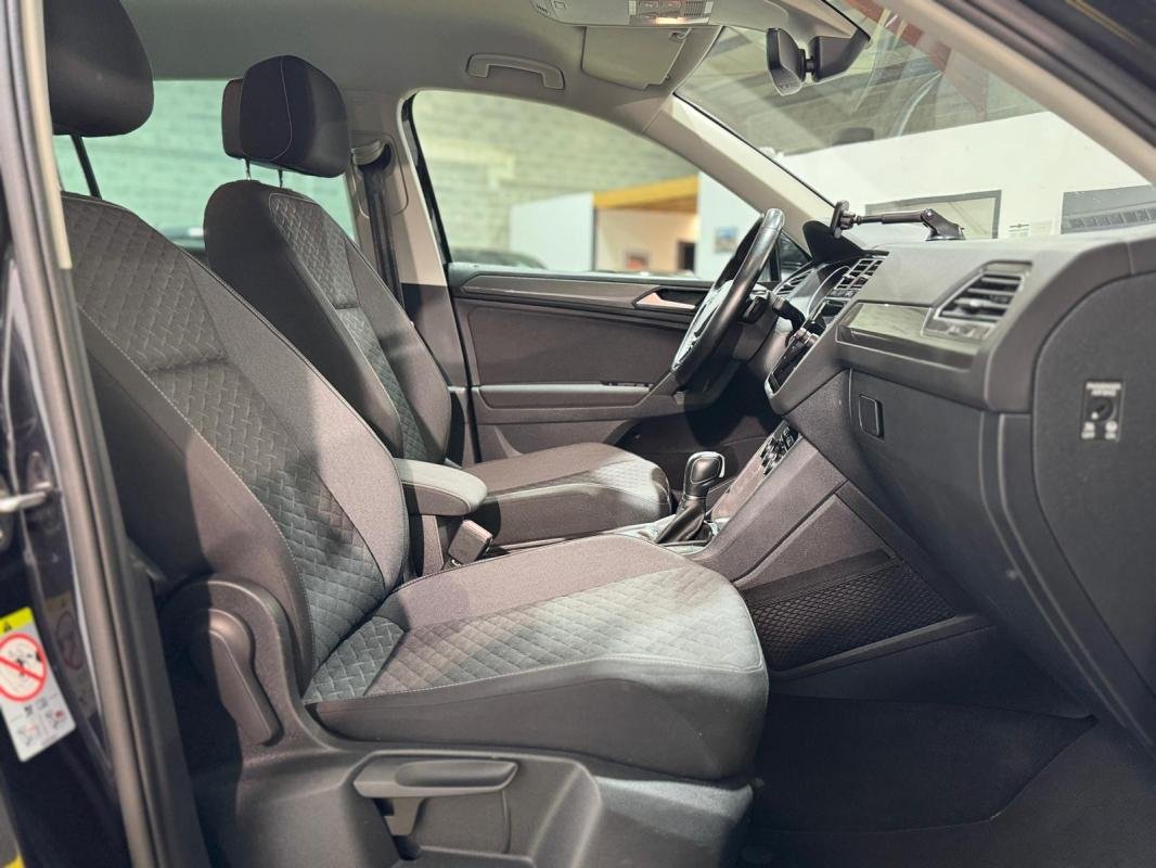 Volkswagen Tiguan - Photo 11