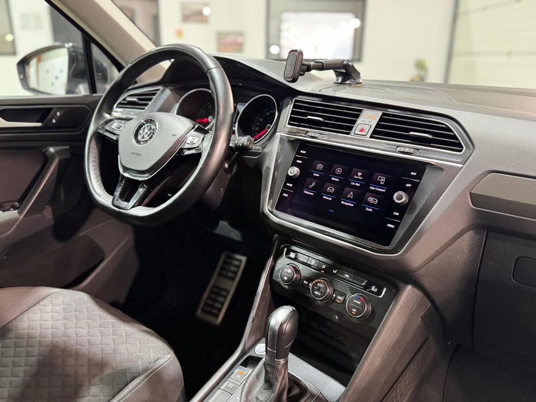Volkswagen Tiguan - Photo 13