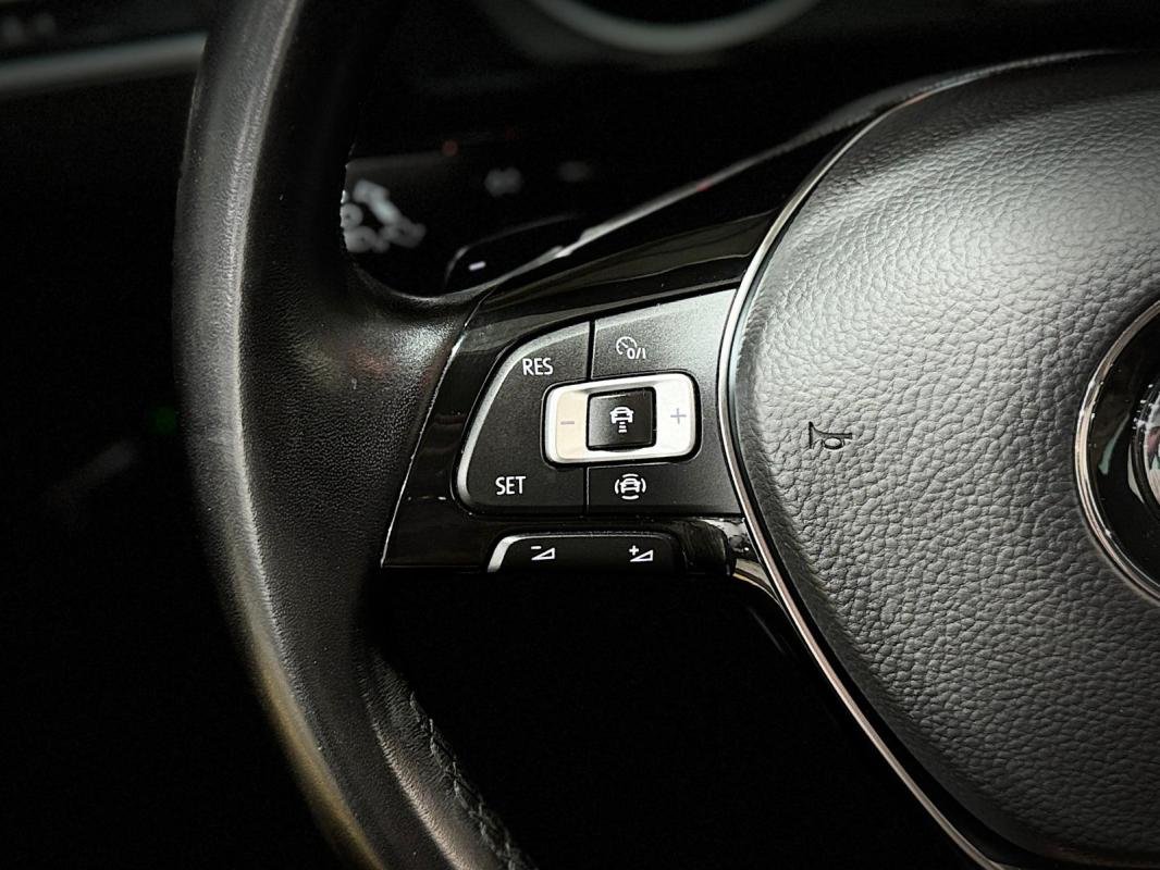 Volkswagen Tiguan - Photo 18