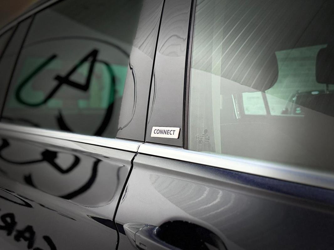 Volkswagen Tiguan - Photo 19