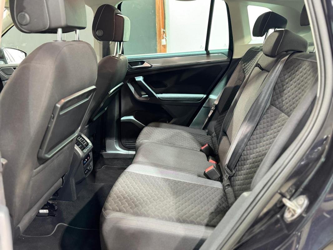 Volkswagen Tiguan - Photo 9