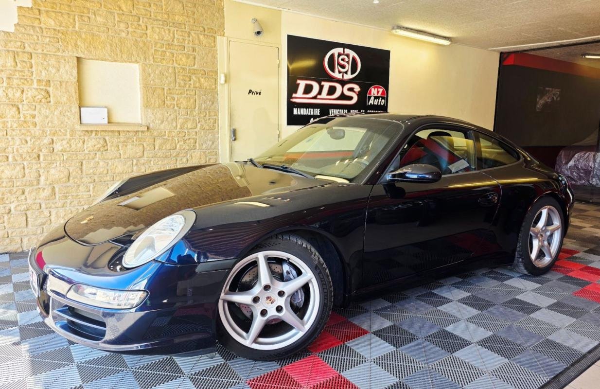 Porsche 911 - Photo 1