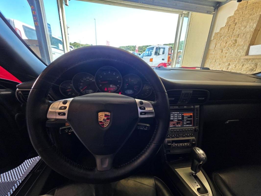 Porsche 911 - Photo 22