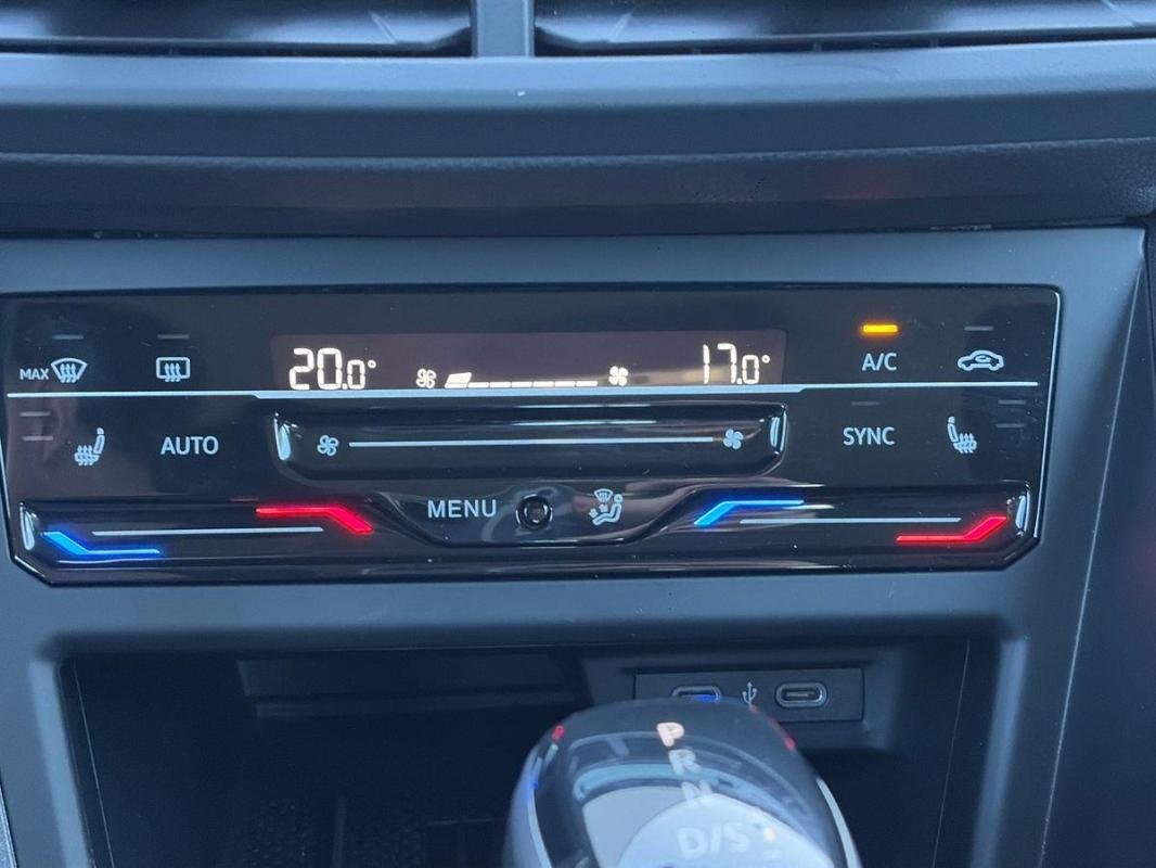 Volkswagen Polo - Photo 19