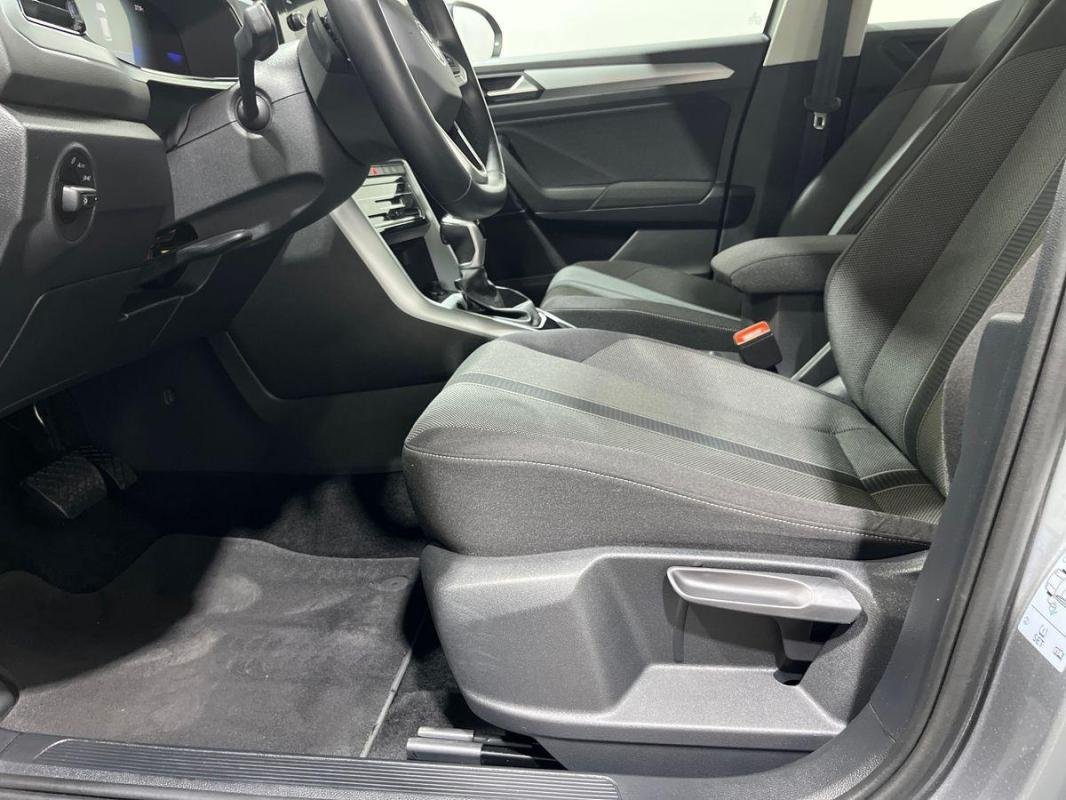 Volkswagen T-Roc - Photo 14