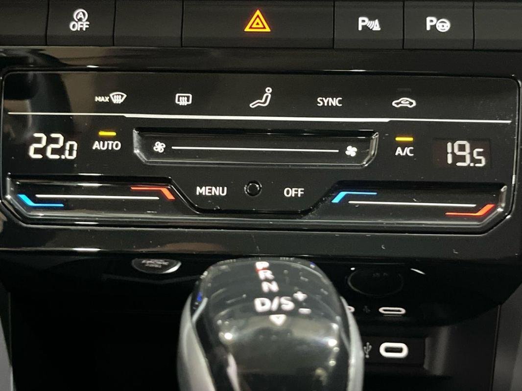 Volkswagen T-Roc - Photo 19