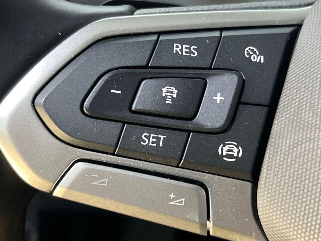 Volkswagen T-Roc - Photo 21