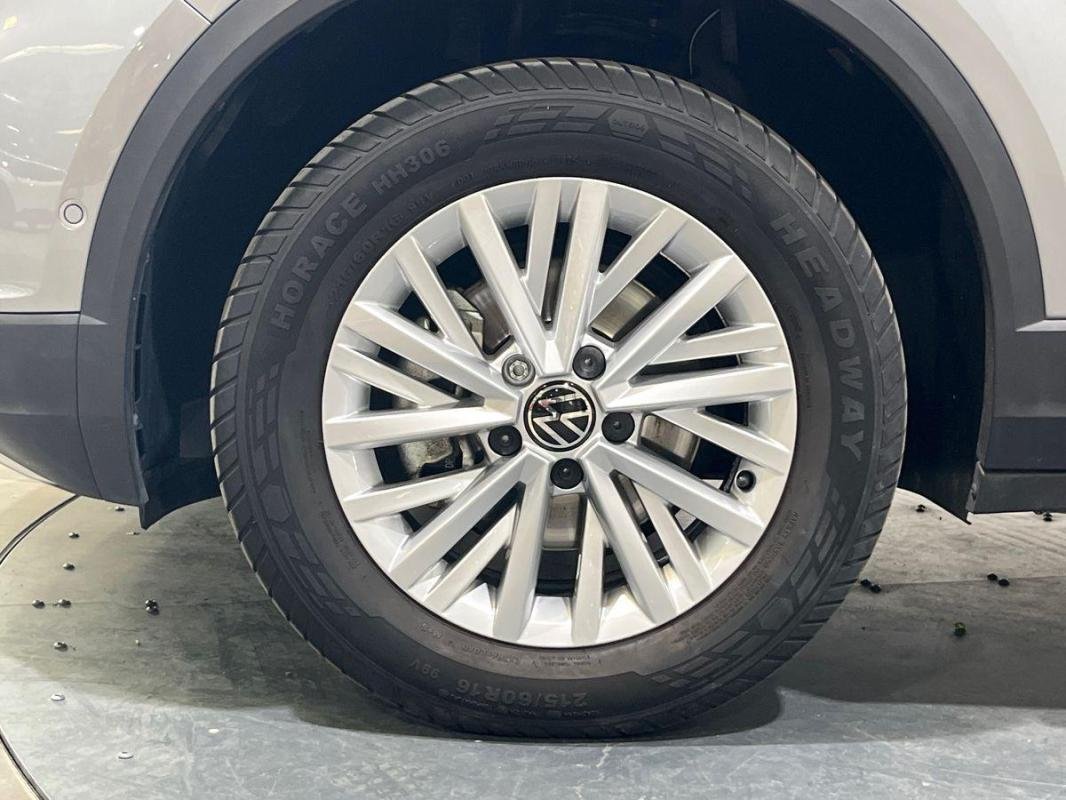 Volkswagen T-Roc - Photo 28