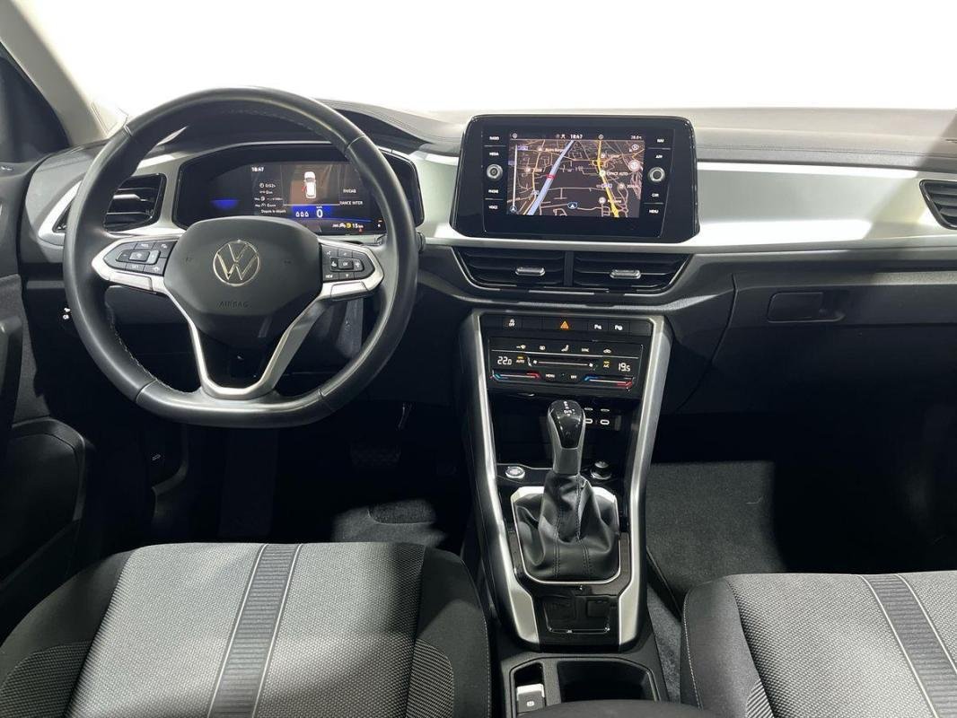 Volkswagen T-Roc - Photo 8