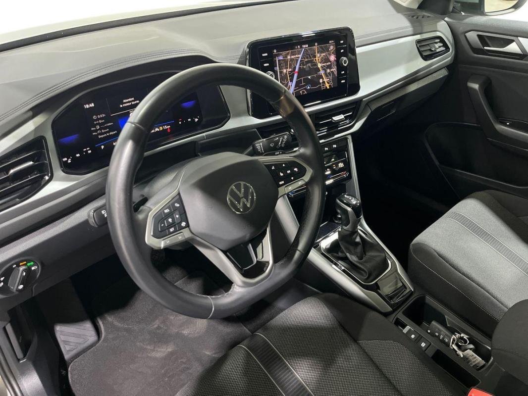 Volkswagen T-Roc - Photo 9