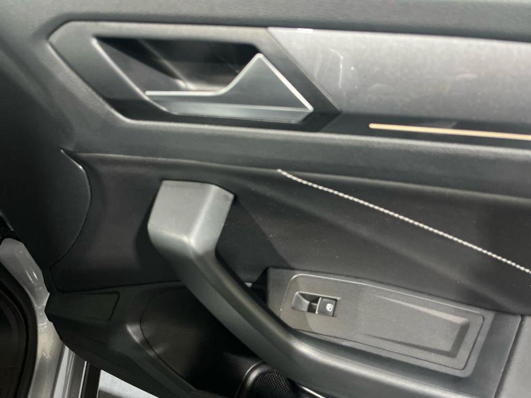 Volkswagen T-Roc - Photo 15