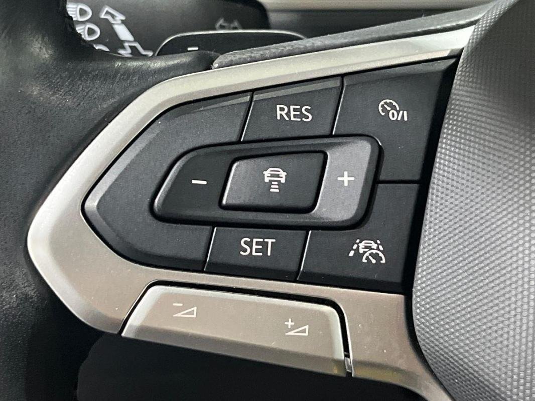 Volkswagen T-Roc - Photo 21