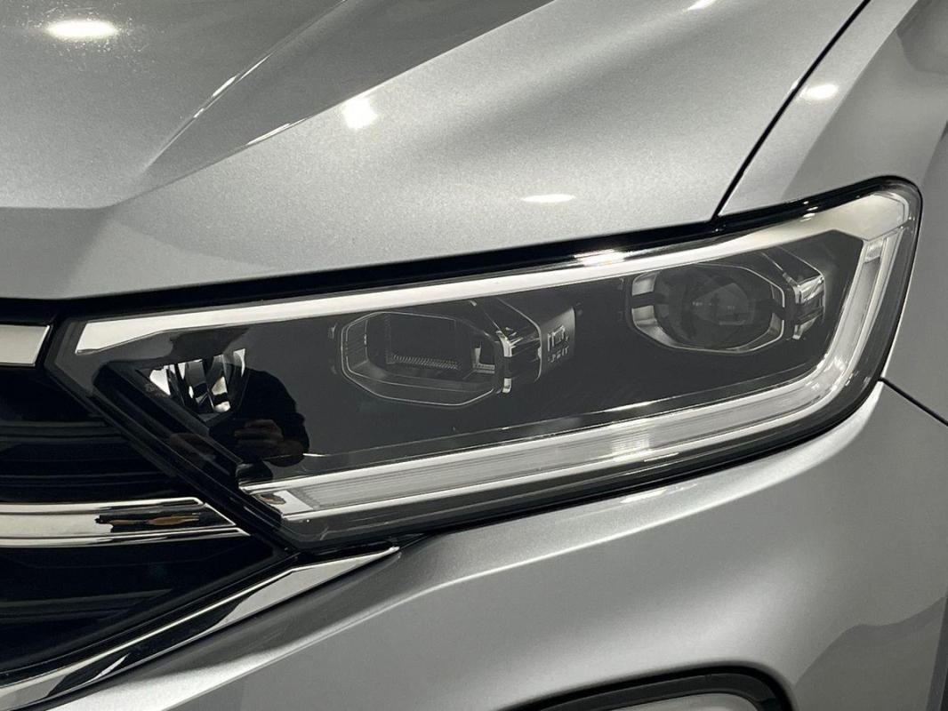 Volkswagen T-Roc - Photo 26