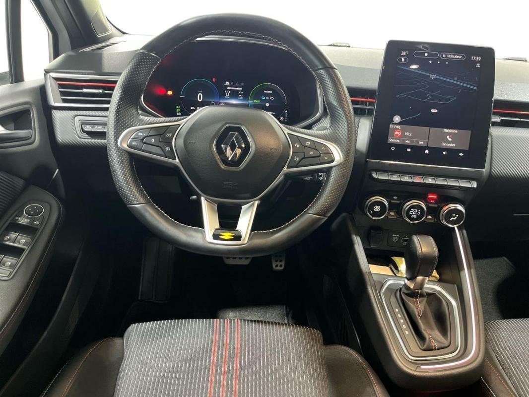 Renault Clio - Photo 24