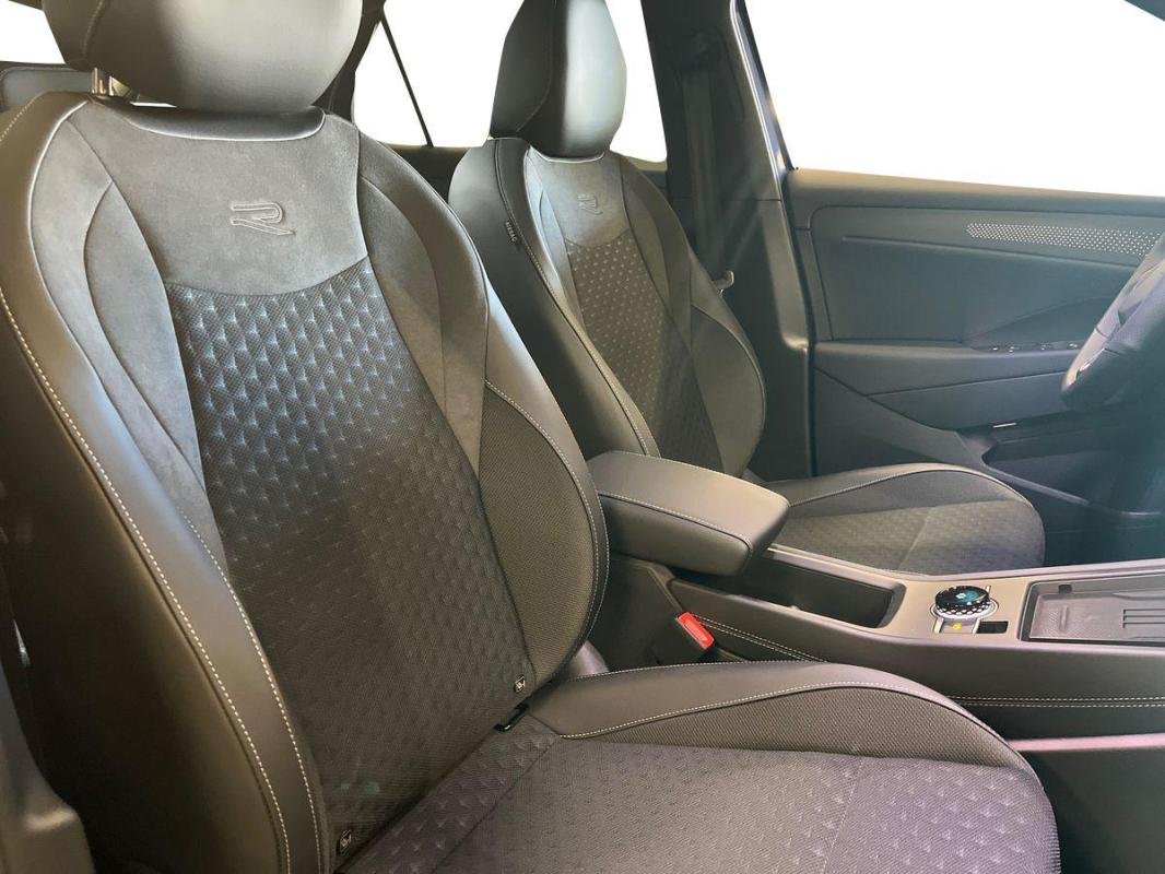 Volkswagen T-Roc - Photo 13