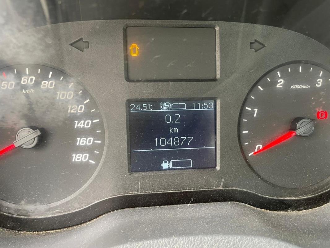 Mercedes Sprinter - Photo 16