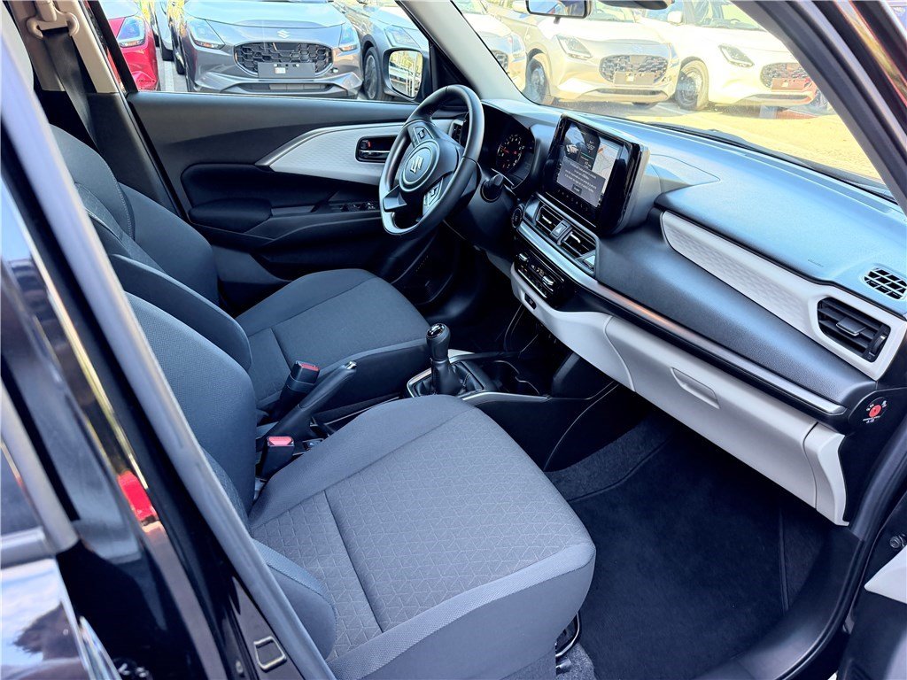Suzuki Swift - Photo 11