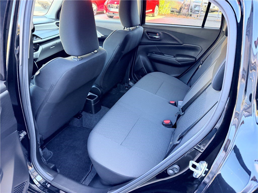 Suzuki Swift - Photo 13