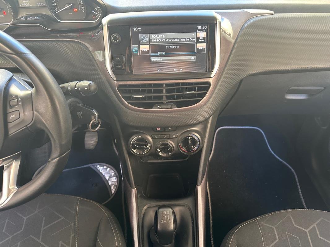 Peugeot 2008 - Photo 10