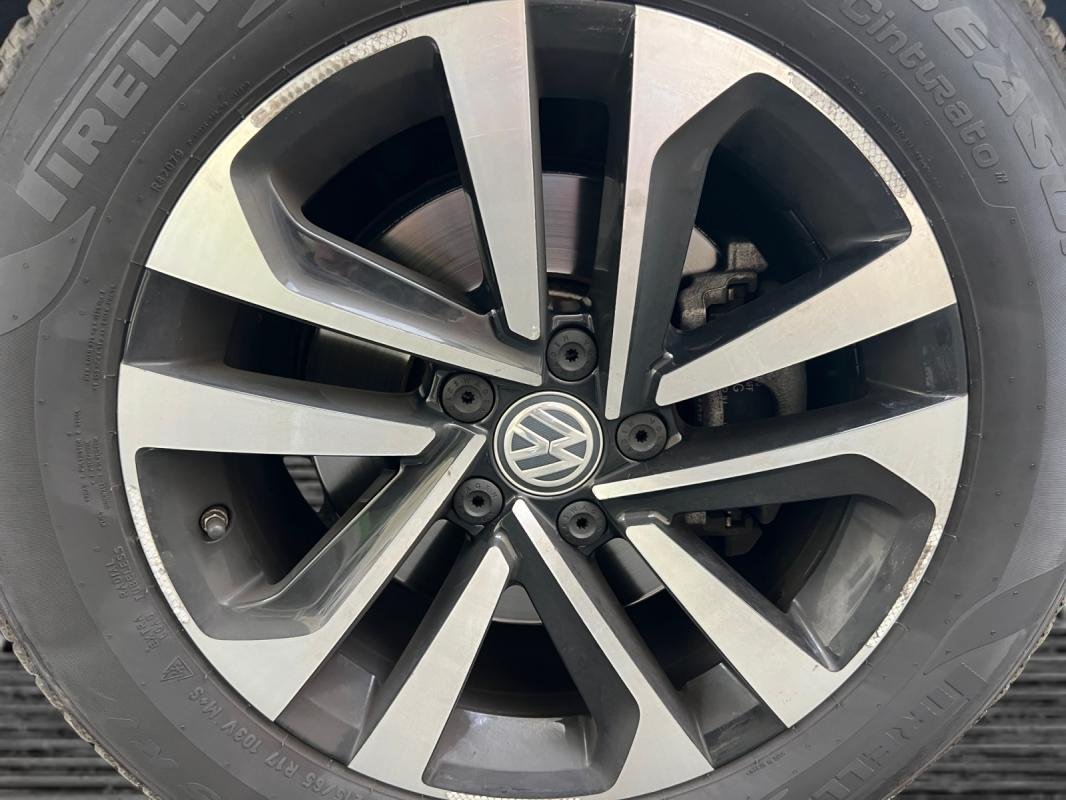 Volkswagen Tiguan - Photo 19
