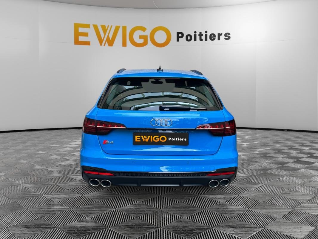 Audi S4 - Photo 5