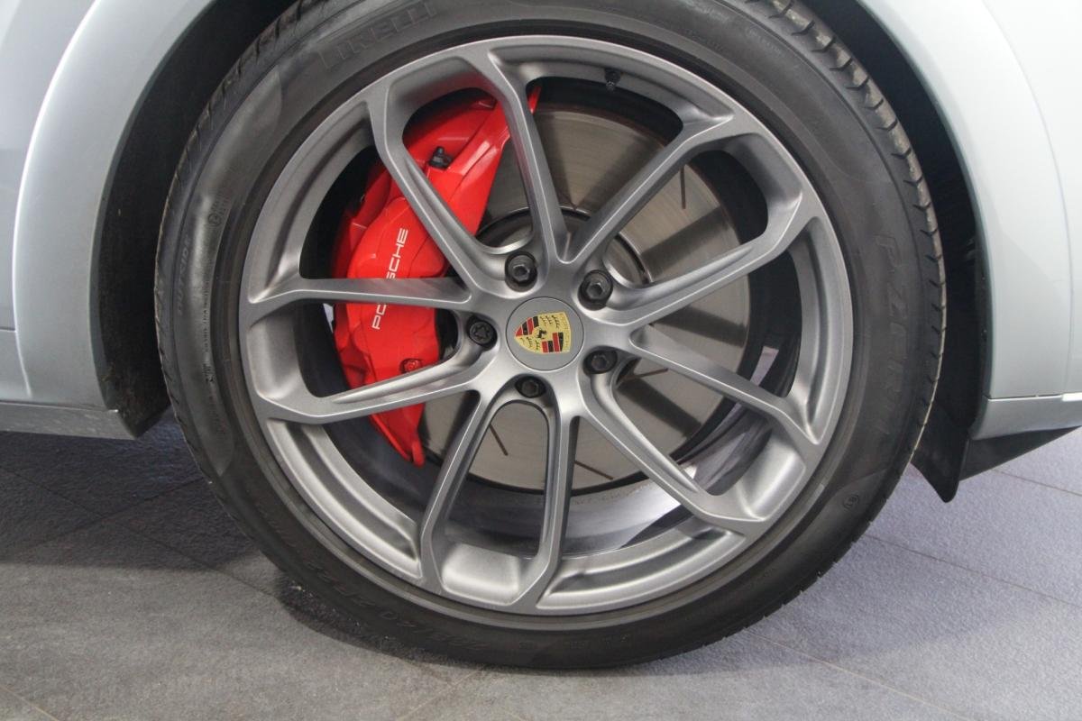 Porsche Cayenne - Photo 11
