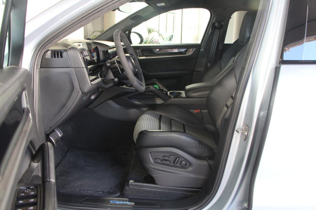 Porsche Cayenne - Photo 13