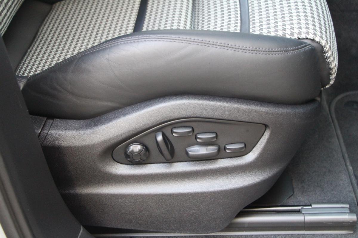 Porsche Cayenne - Photo 31