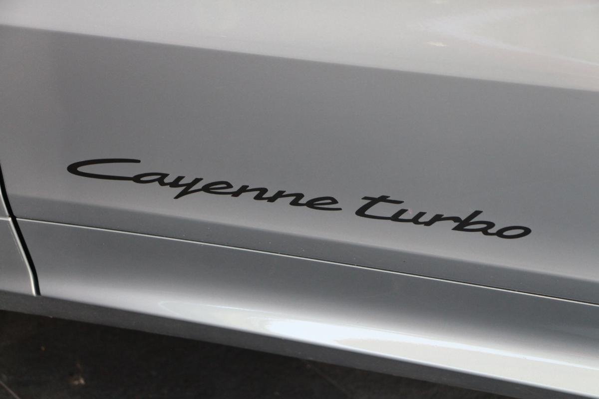 Porsche Cayenne - Photo 8