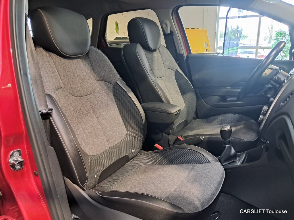 Renault Captur - Photo 11
