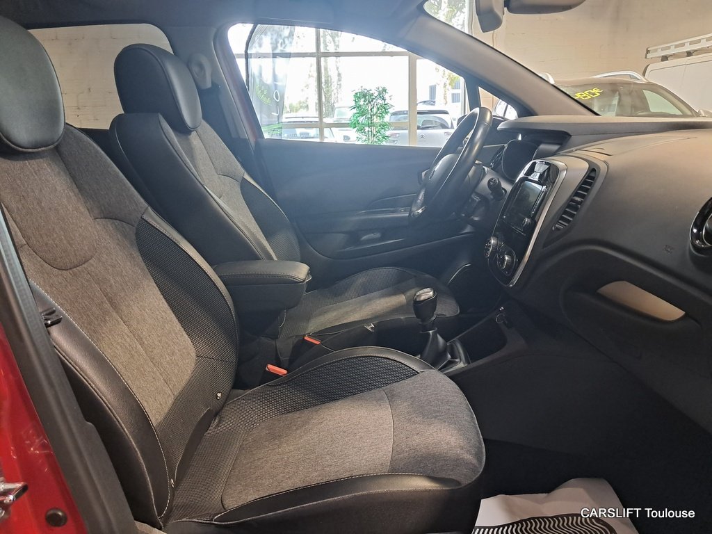 Renault Captur - Photo 10