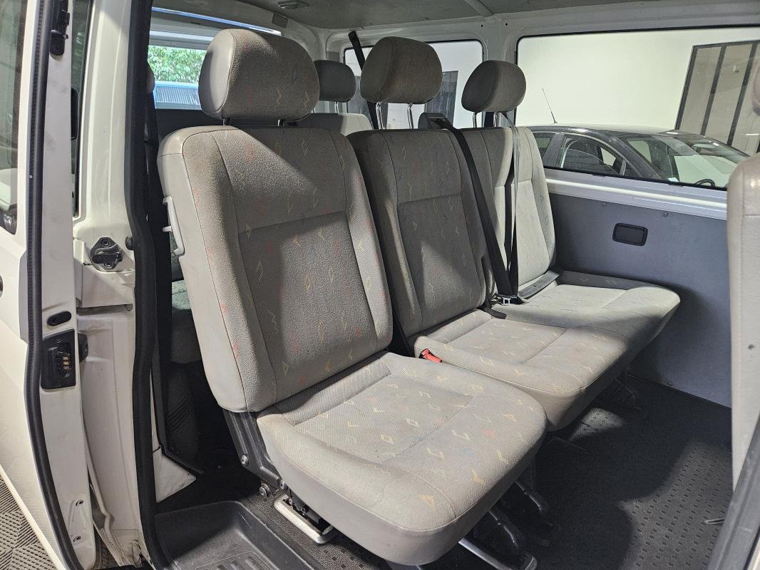 Volkswagen Transporter - Photo 15