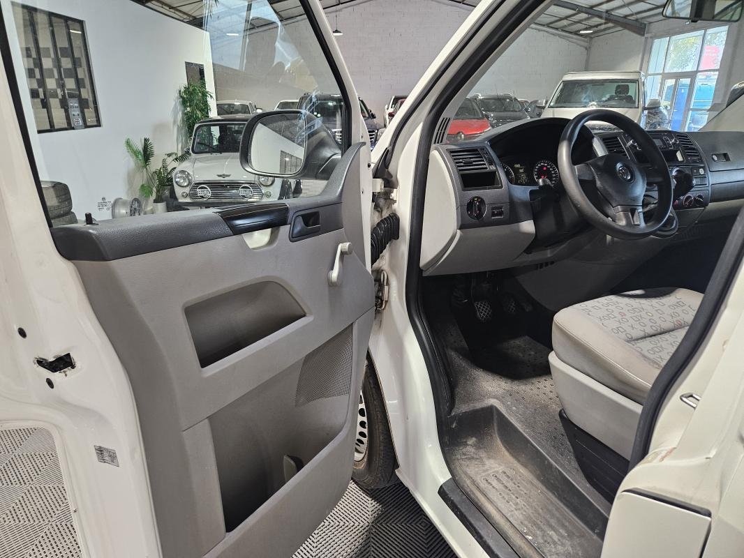 Volkswagen Transporter - Photo 10