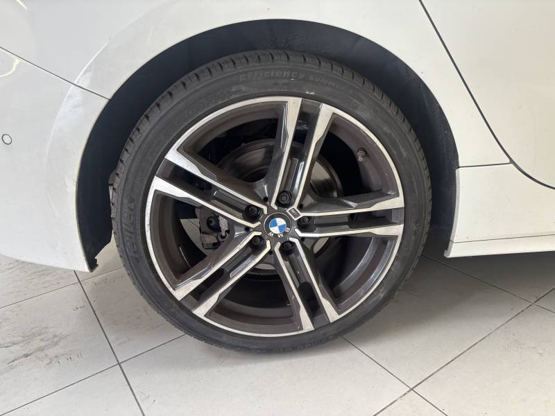 BMW Série 1 - Photo 11