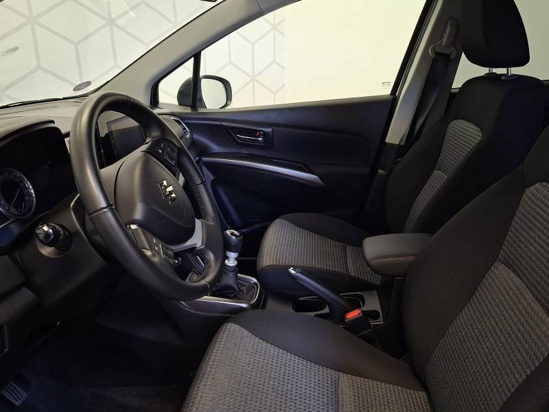 Suzuki s-cross - Photo 10