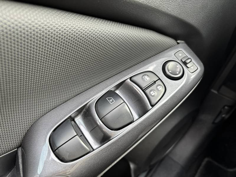 Nissan Juke - Photo 25