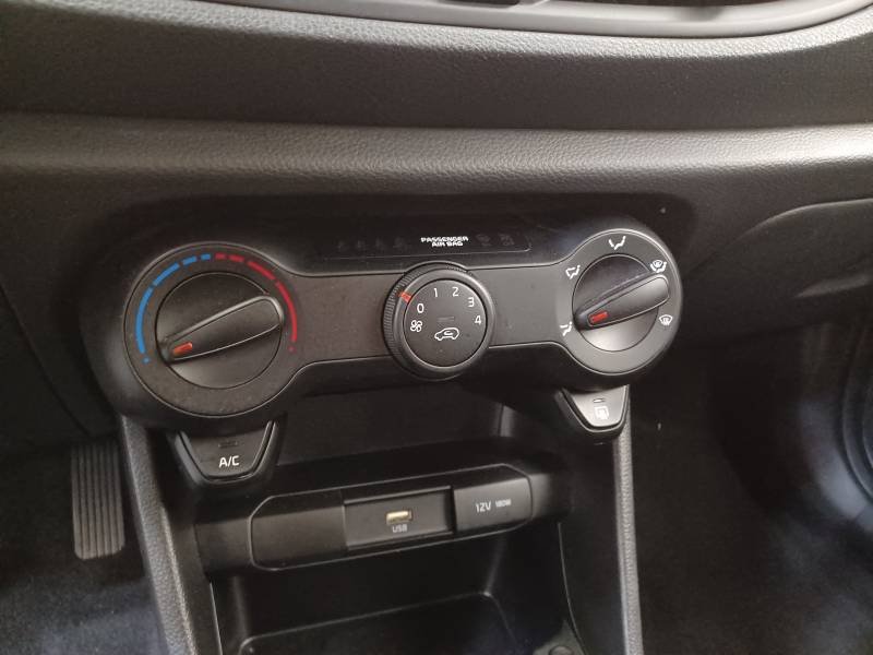 Kia Picanto - Photo 28