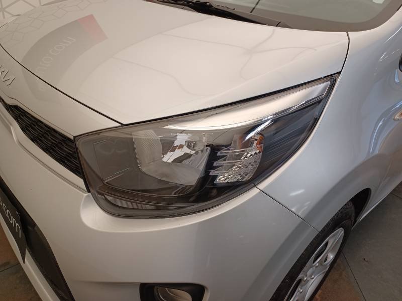 Kia Picanto - Photo 35