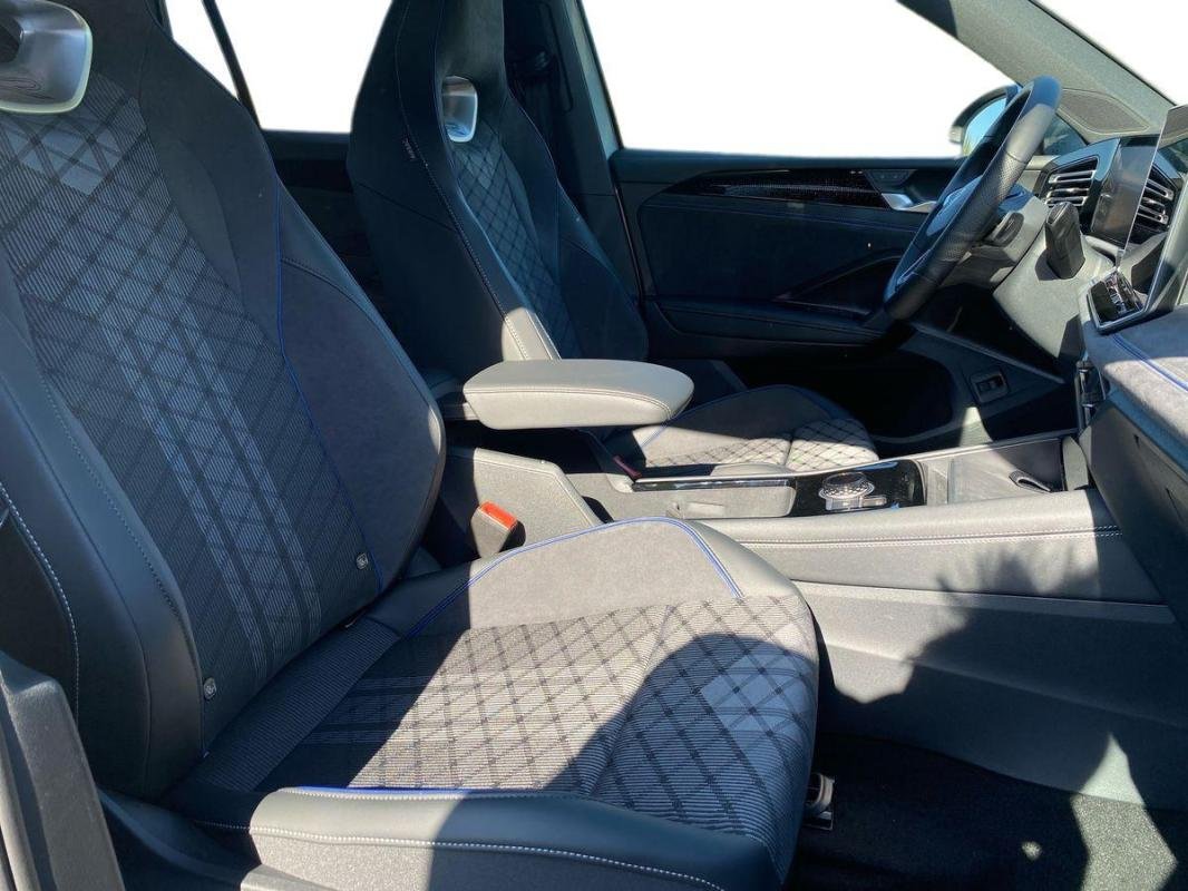Volkswagen Tiguan - Photo 13